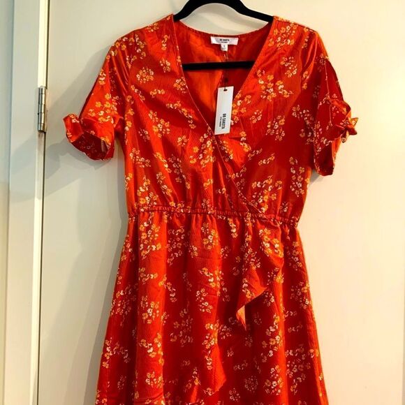 BB Dakota Overlap floral Burnt Orange Dress NWT - Picture 1 of 5